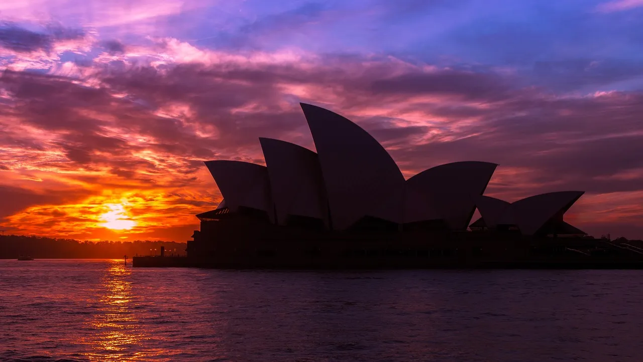 L'opéra de Sydney au coucher du soleil